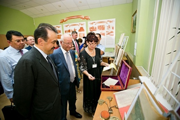 Губернатор Юрий Берг посетил Музейно-культурный центр трудовой славы Оренбуржья